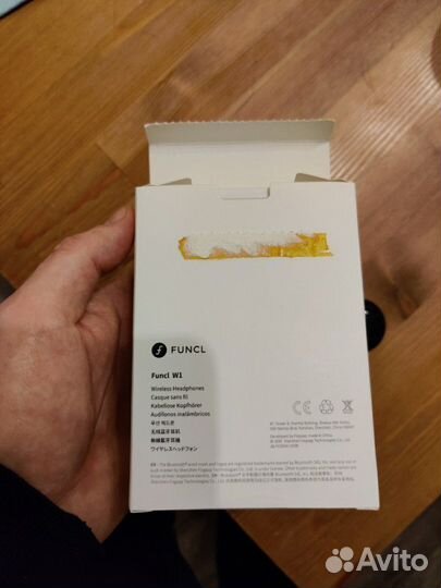 Беспроводные наушники Funcl w1 vs Apple Airpods