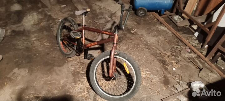 Трюковой велосипед bmx