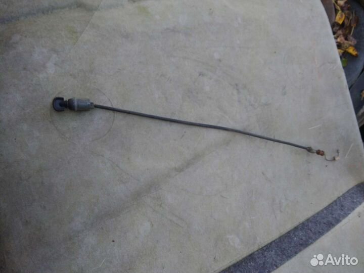 Тросик подсоса газа на микроавтобус Мерседес мв100