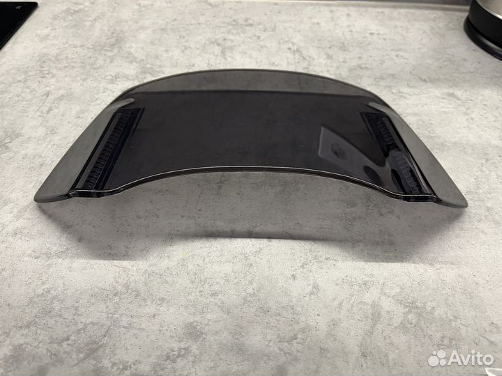 Удоинитель лобового стекла доя мотоцикла