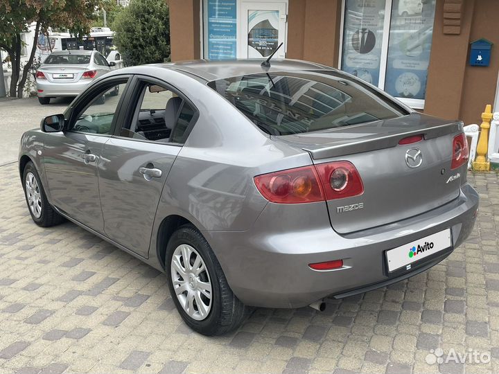 Mazda Axela, 2004