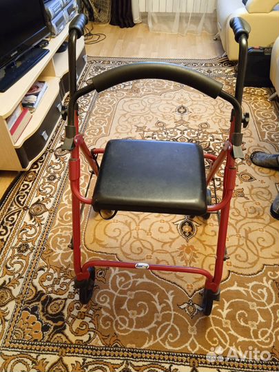 Ходунки для взрослых на колесах