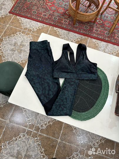 Спортивный комплект oysho XS