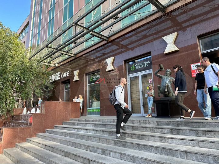 Продам торговое помещение, 135 м²