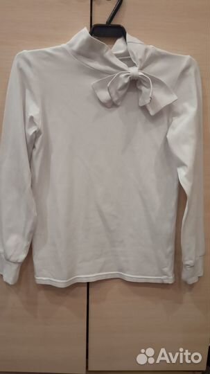 Блузки, водолазка белые