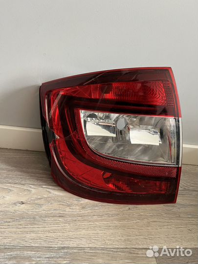 Фонарь левый светодиодный Skoda Rapid 2018