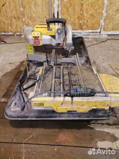 Плиткорез электрический водяной 1200 бу