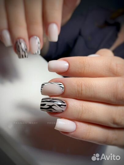 Маникюр и педикюр Кировск