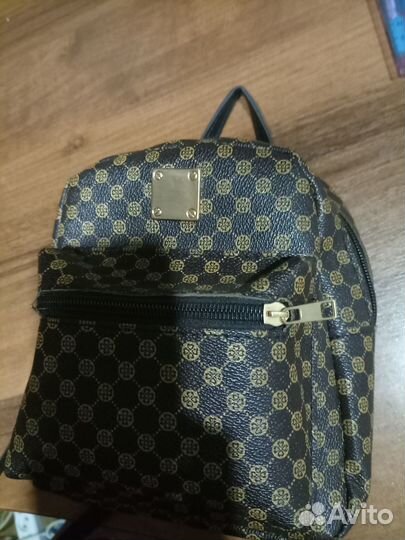 Продам портфельчик