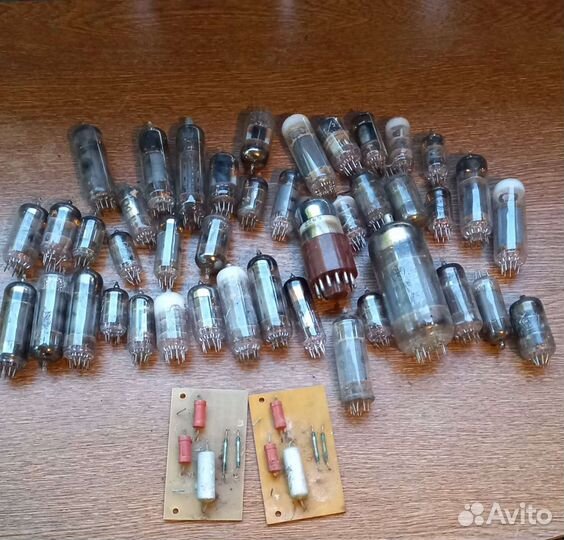 Радиолампы и транзисторы СССР