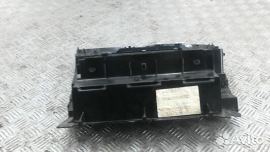 Бардачок (вещевой ящик) BMW X3 E83 (82G01IV01)