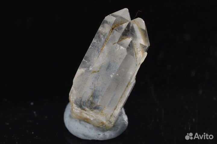 Кварц с дюмортьеритом. Лот №826