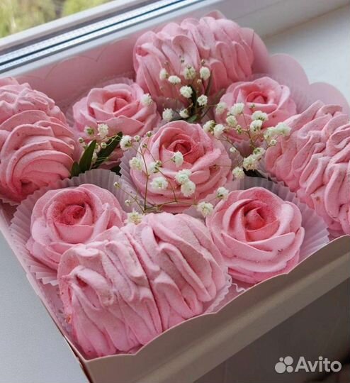 Коробочки и букеты из зефирных цветов