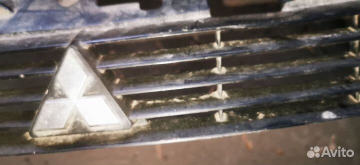 Решётка радиатора Mitsubishi Space Star