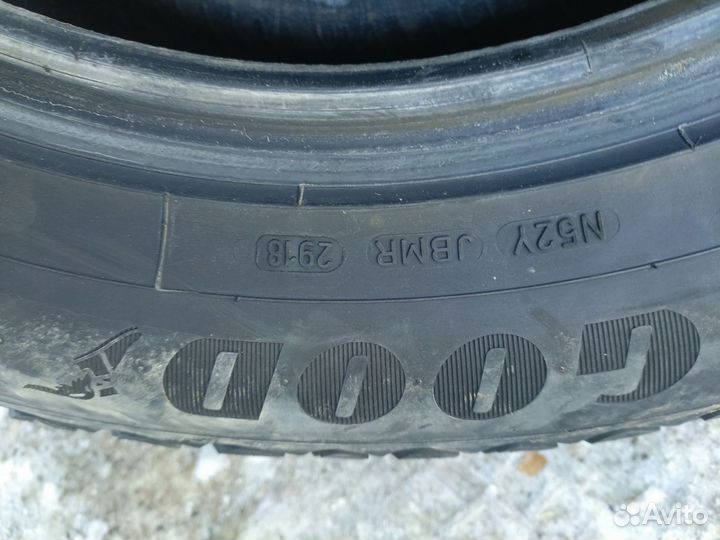 Goodyear Ultragrip Ice Arctic 225/65 R17