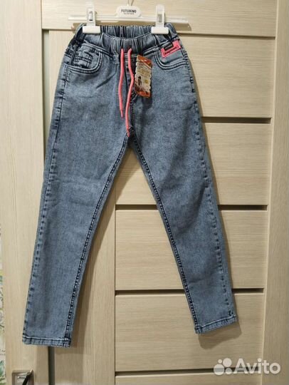 Джинсы для девочки новые