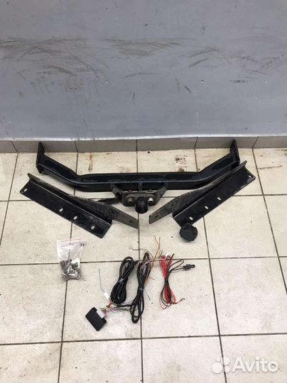 Фаркоп для Toyota Rav 4