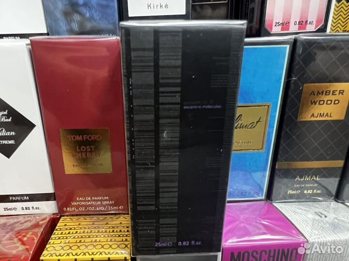 Escentric molecules 01