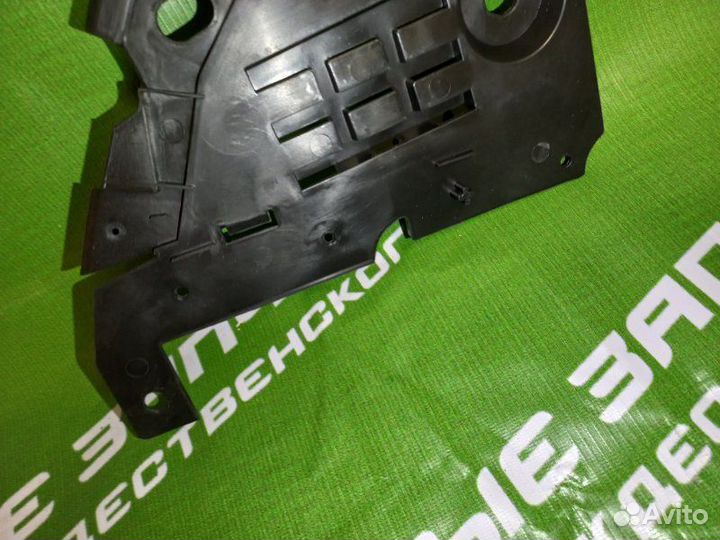 Пыльник бампера Renault Logan 2 2014