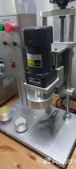 DDX 450 Укупорочная машина для крышек