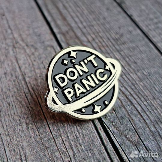 Без Паники значок Don't Panic
