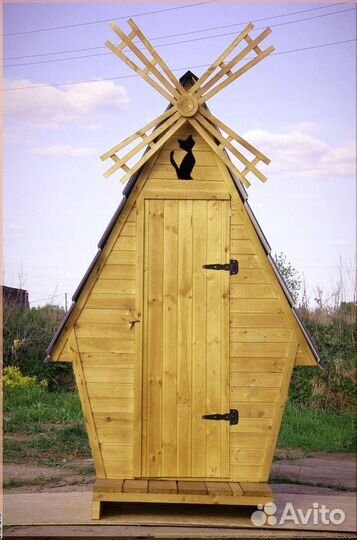 Дачный туалет с лебедем SAA