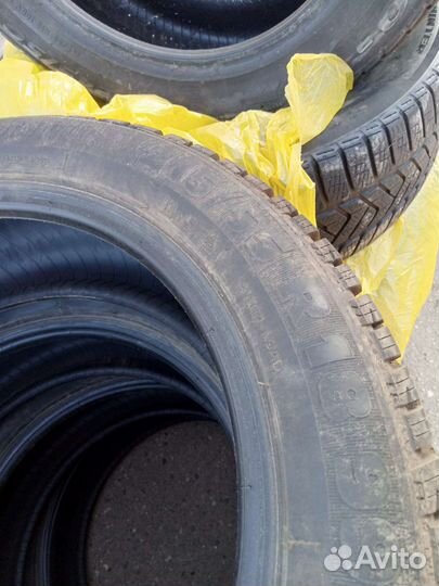 Kormoran Snow 215/55 R18 99V