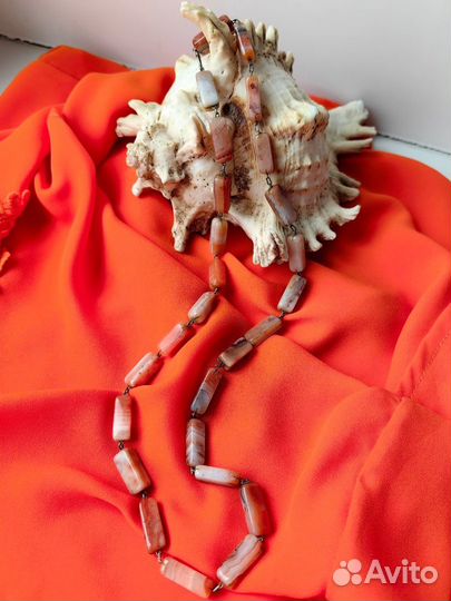 Бусы из сердолика