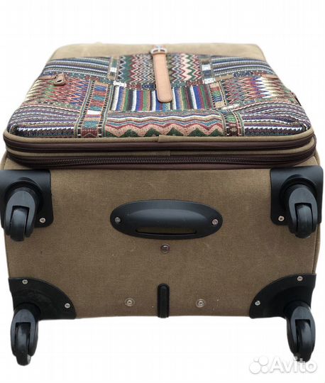 Чемодан на колесах