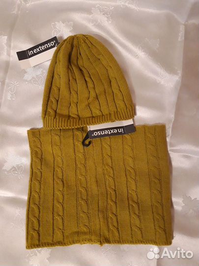 Шапочки разные 2 штуки