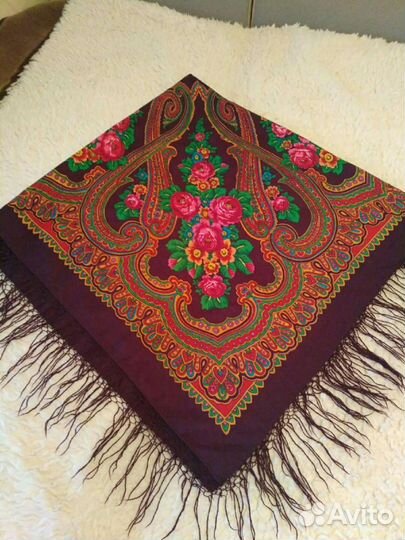 Павлопосадский шерстяной платок