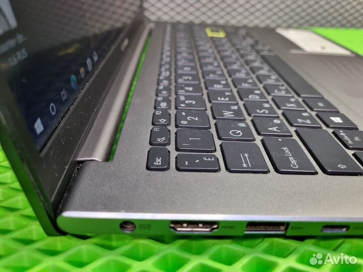 Ультрабук Asus на Ryzen 5 металлический