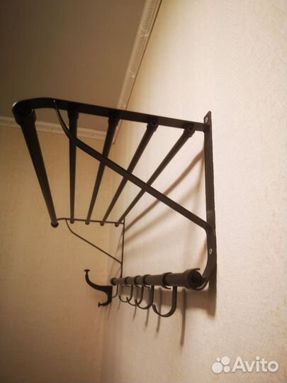 Вешалка настенная