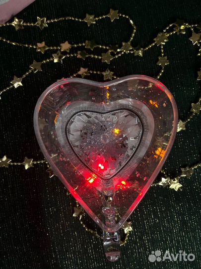 Кружка светящаяся в виде сердца