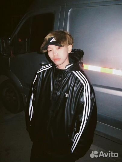 Кожаный бомбер Adidas Leather Bomber