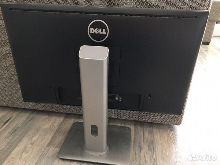 Монитор Dell