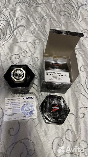 Часы Casio G-shock GM-2100-1ADR