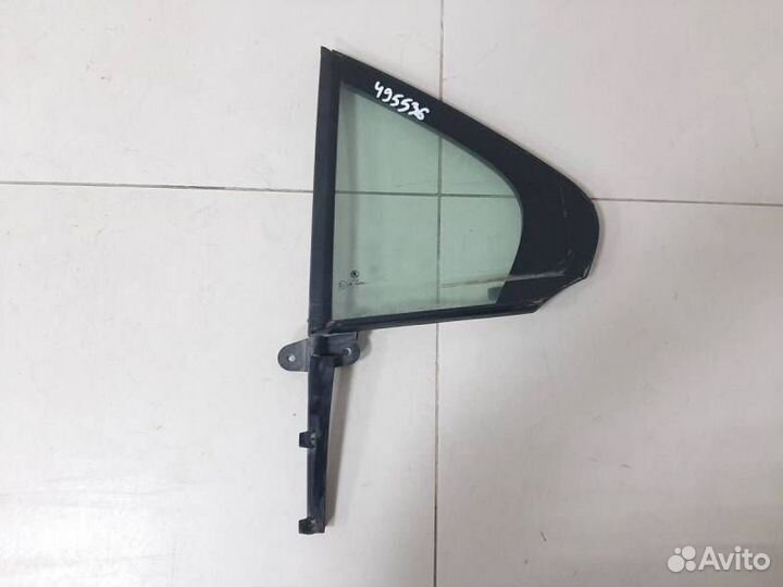 Стекло двери задней левой форточка Skoda Rapid 201