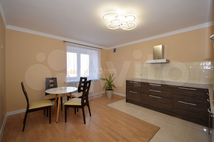 3-к. квартира, 87,5 м², 10/10 эт.