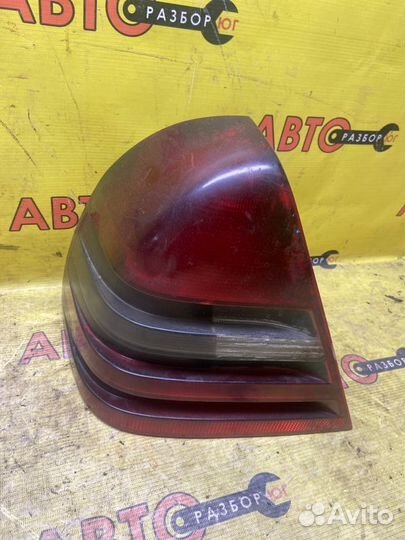 Стоп-сигнал задний левый Mercedes-Benz C-Class