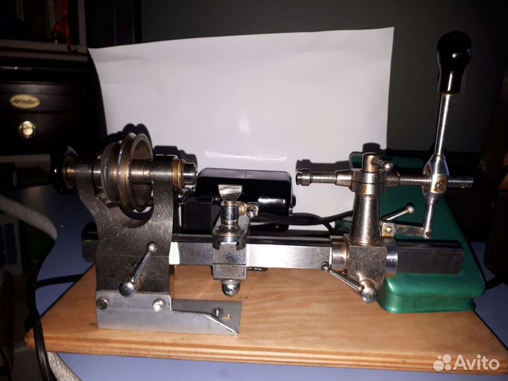 Часовой Токарный станок
