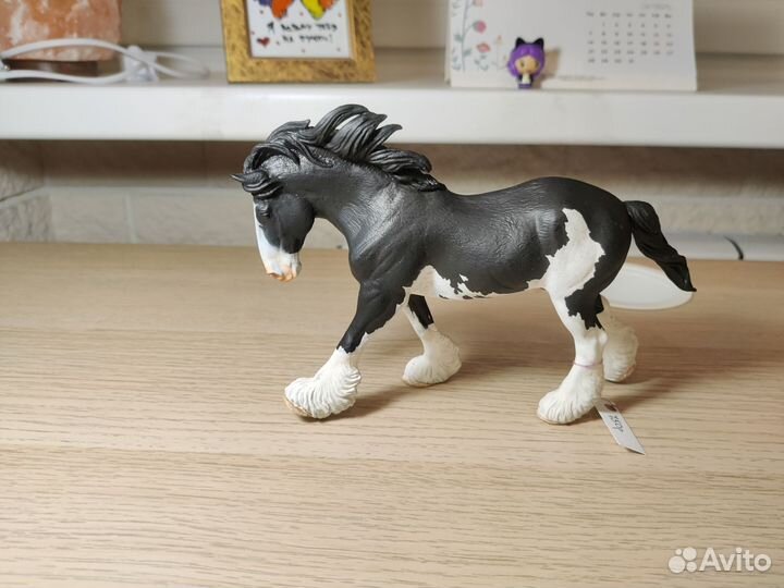 Collecta лошадь