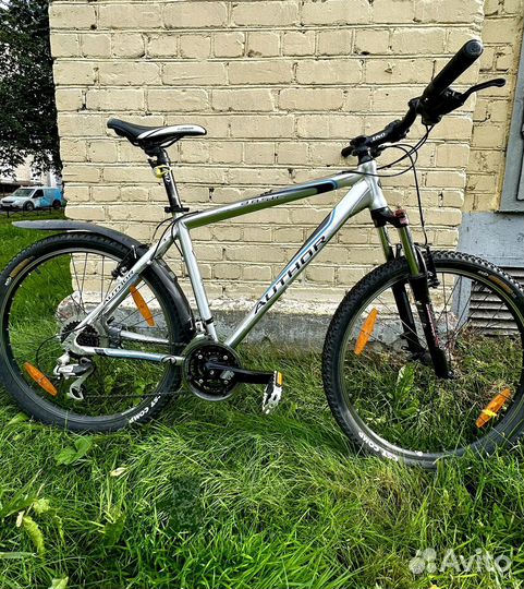 Почти новый Author Basic 26 идеал