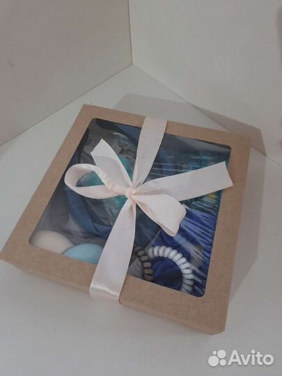 Подарочный бокс