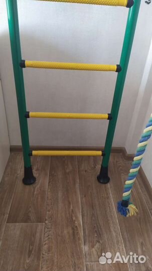 Шведская стенка с турником бу