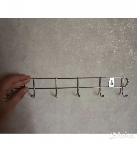 Вешалка настенная на кухню