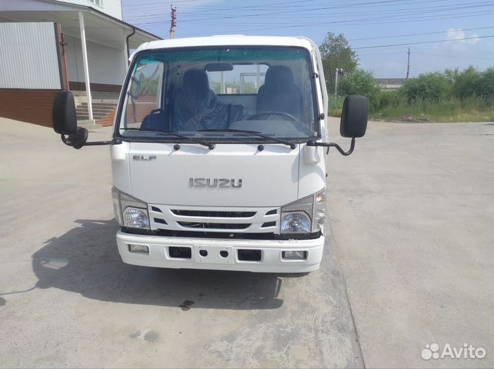 Isuzu Elf, 2024