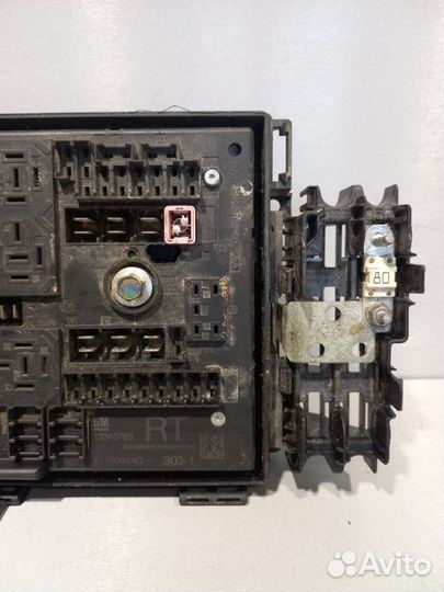 Блок предохранителей Opel Astra J хэтчбек A14NET