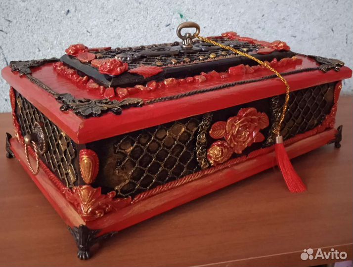 Шкатулки из дерева