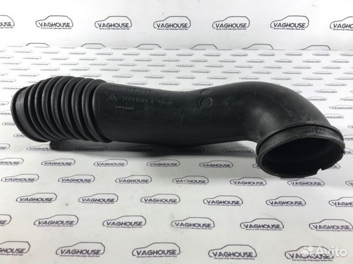 Патрубок воздушного фильтра Ford Focus MK 1 2003